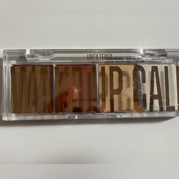 Makeup Bundle Perfect for Gifting. Work Wife, Secret Santa, Stocking Stuffers - Picture 2 of 16